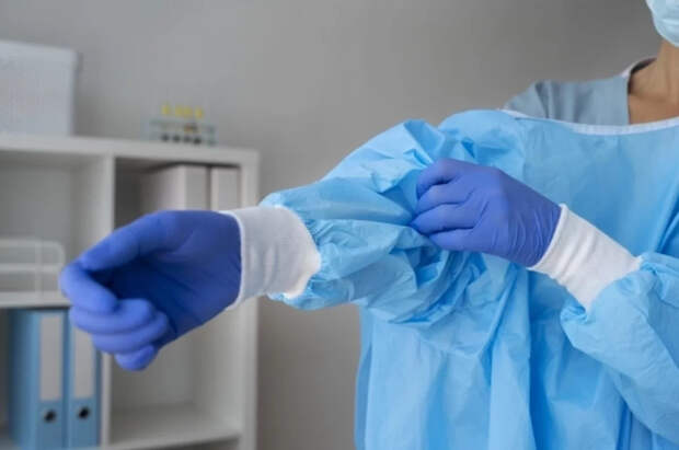 Свердловские и московские врачи спасли девочку с отказавшим сердцем