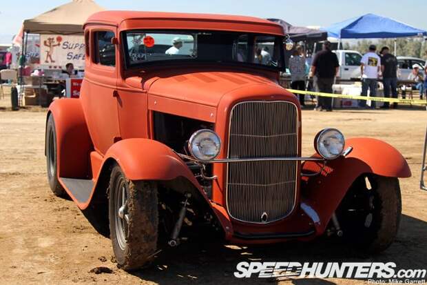 Hot-rod гонки на заброшенном аэродроме в Калифорнии (60 фото)