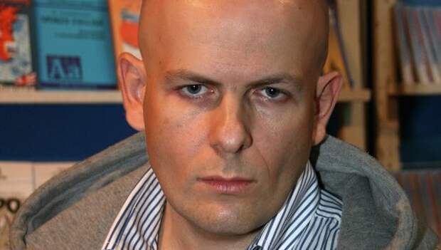 Украинский писатель, журналист и общественный деятель Олесь Бузина. Архивное фото