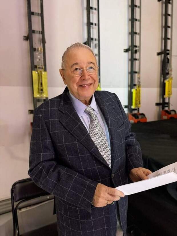 «Остановка для нас — это конец»: 78-летний Евгений Петросян объяснил, почему не может уйти со сцены