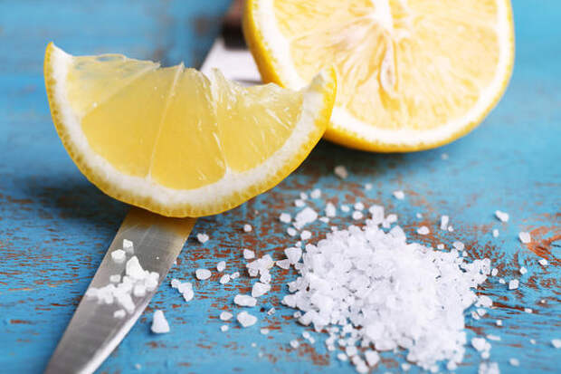 Лимонно-солевой очиститель лезвий ножей
