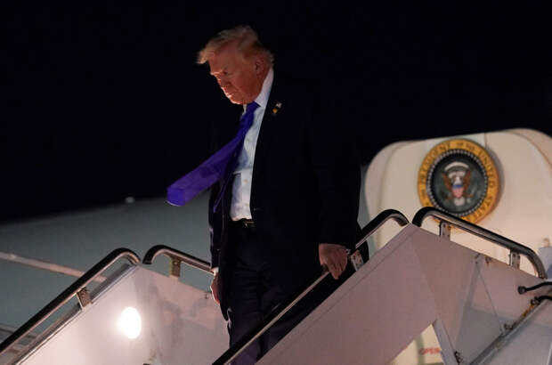 «Мы не хотим, чтобы Россия вошла в Гренландию». Зачем Трамп приписал США лишние 250 лет?