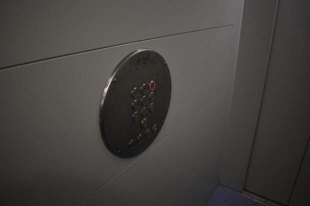 Сотни лифтов в домах новосибирцев нуждаются в замене