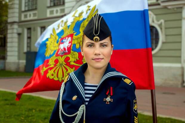 Женщина на корабле корабль, море, служба, флот