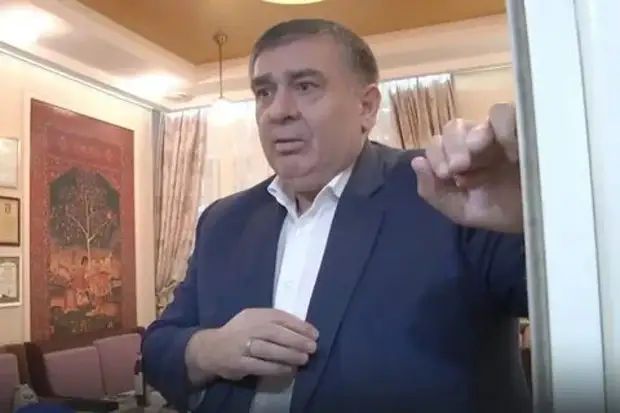 Глава азербайджанской диаспоры на Урале пустился в бега.