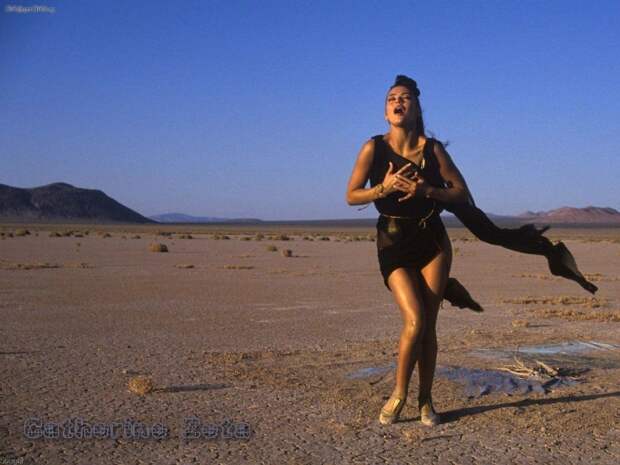 Кэтрин Зета-Джонс 25 лет назад Кэтрин Зета-Джонс, голливуд, кино, фото
