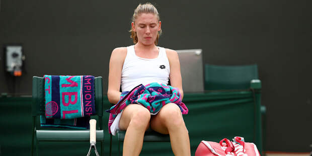 Россиянка Александрова проиграла Фернандес в первом круге на турнире в Аделаиде