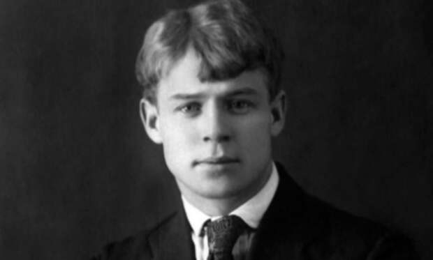 В Петербурге и Махачкале пройдут спектакли, посвященные творчеству Есенина и Пастернака