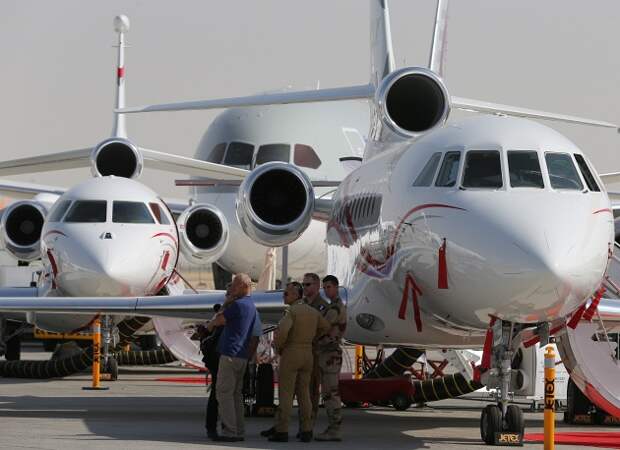 Французские административные самолеты Dassault Falcon 8Х