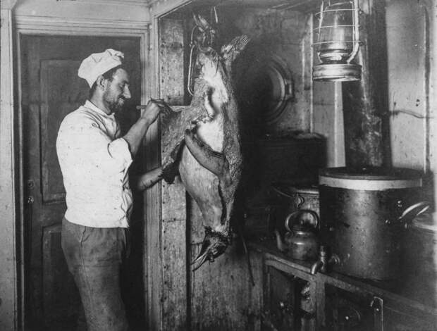 1914-1916 годы: «Эндьюранс» или история выживания 28 человек среди льдов Антарктики 1914-1916 годы: «Эндьюранс» или история выживания 28 человек среди льдов Антарктики