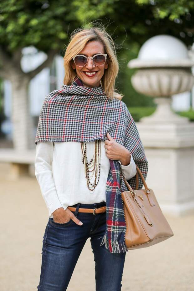 Jacket-Society-Our_new_Reversible_Plaid_And_Hounds_Tooth_Wrap-1110