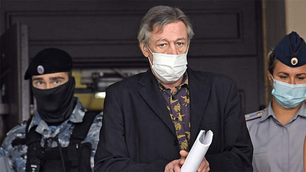 «Найду кого-нибудь посильнее»: почему Ефремов решил поменять своих адвокатов