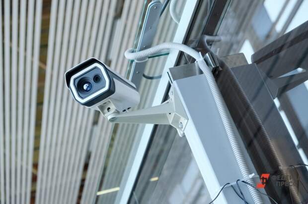 В Калининграде камеры будут выписывать штрафы за парковку на тротуаре