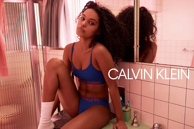 Жасмин Дэниелс в рекламной кампании Calvin Klein