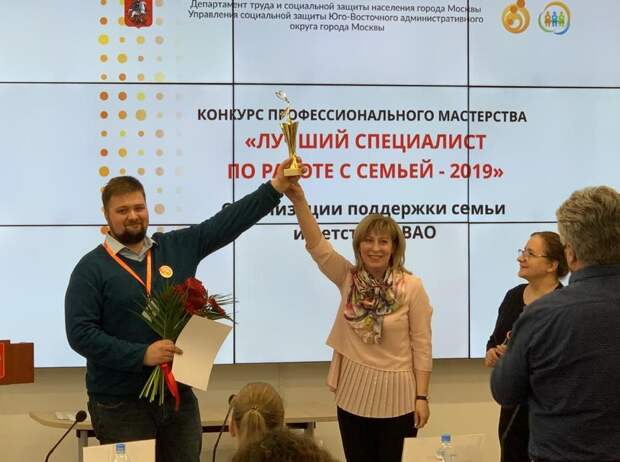 Расул Атаев в марте 2019 на окружном этапе конкурса / Фото: vk.com/club43893316