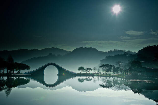 12. Лунный мост в парке ДаХу, Тайбэй вокруг света, пейзажи, природа, путешествия, снимки, фотографии