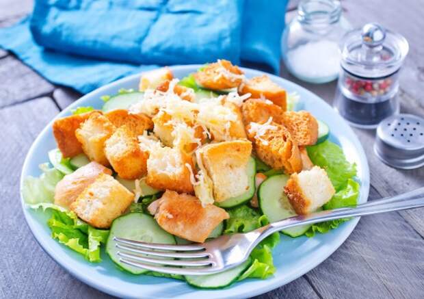 Куриный салат с овощами