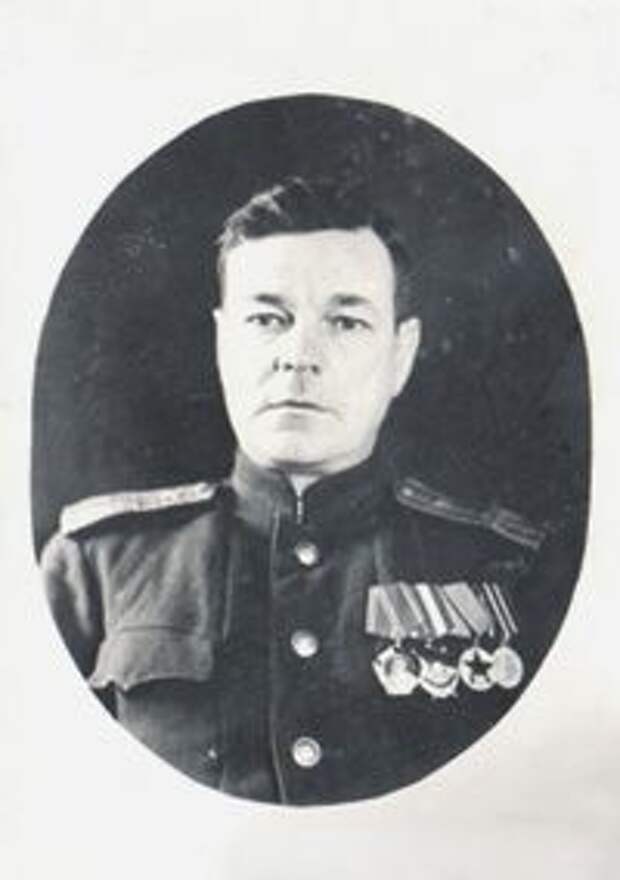 Инженер-подполковник Н.П. Рапасов в 1947 году награжден Большой Золотой медалью им. П.П. Семенова.