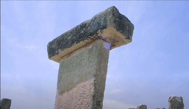 На острове Менорка (Испания) найдены такие же Т-образные колонны, как в Гёбекли-Тепе (Турция)