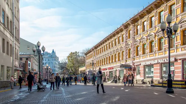 Жители Москвы рассказали о планах на нерабочие дни