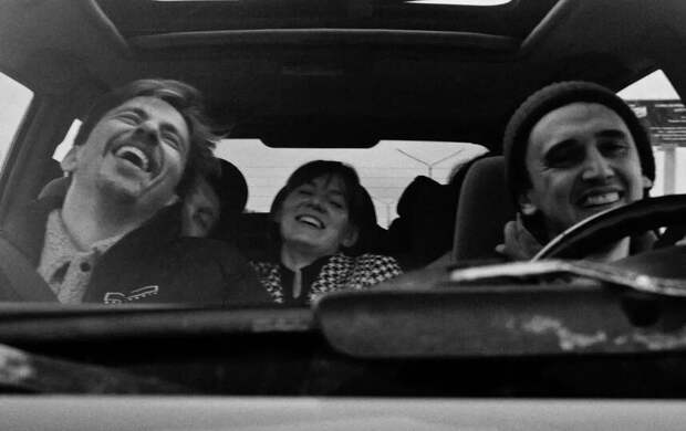 Соня Райзман собрала друзей на проводы надежд юности. В прокат выходит драма "Картины дружеских связей"