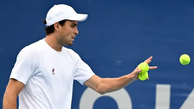 Карацев назвал несправедливым выступление без флага России на ОИ в Токио