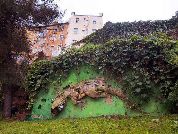 Трехмерный стрит-арт из мусора искусство, мусор, улица