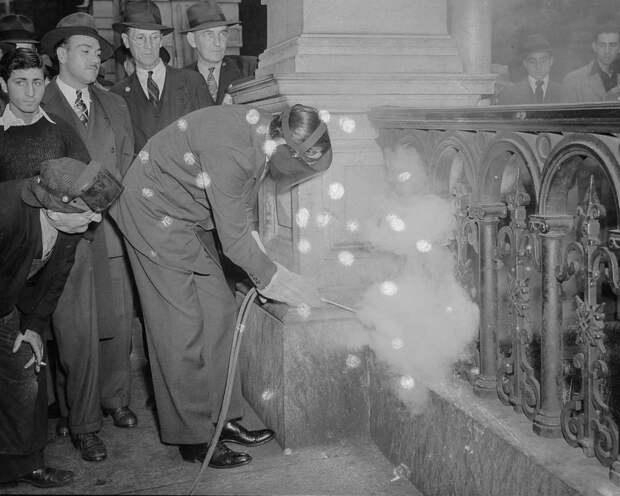 1942 год: Как американцы собирали металлолом для военной промышленности