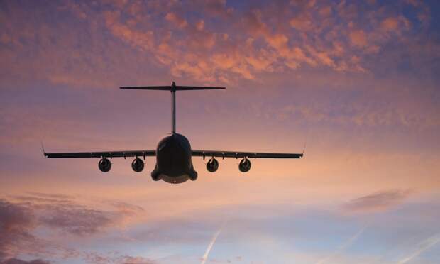 Пропавший в небе над Котласом самолёт ВВС США вновь появился на радарах