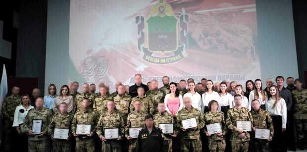 В Запорожской области прошло торжественное собрание, посвященное Росгвардии