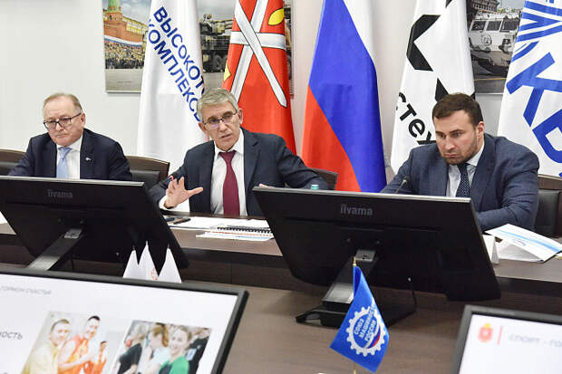 Губернатор предложил тульским предприятиям ввести выплаты для сотрудников за рождение детей