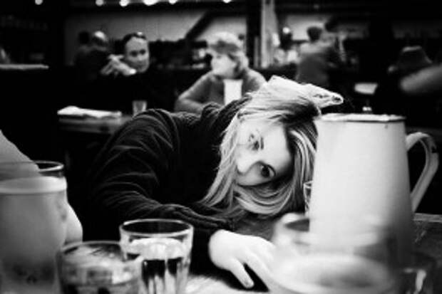 Raise Your Hotness Meter By Avoiding 6 Things that Can Make a Woman Yawn