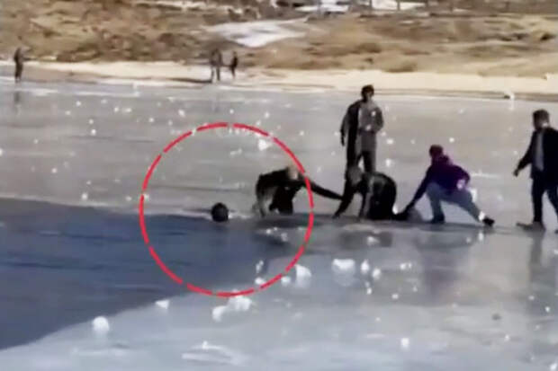 Турист провалился под лед на замерзшем озере и был найден бездыханным