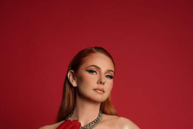 Певица Лена Катина заявила, что пол не влияет на творчество и карьеру