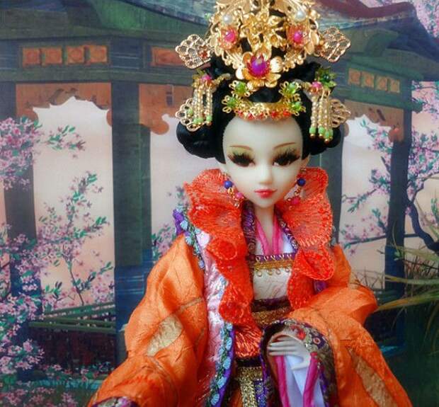 Китайские фарфоровые куклы