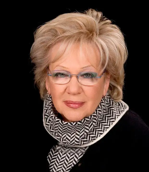 Галина Волчек. Путь к успеху, предательство Евстигнеева. Личной жизни предпочла театр. Как жила актриса?