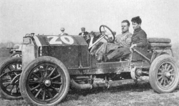 Подборка фотографий автогонок прошлого века (154 фото)