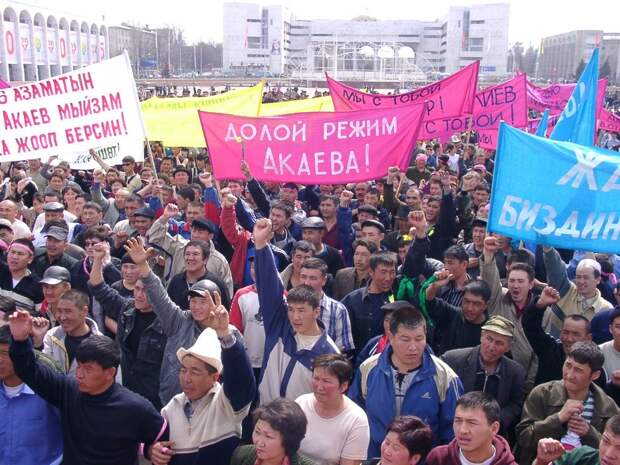 Мода на революцию. В каких странах СНГ ожидается Майдан?