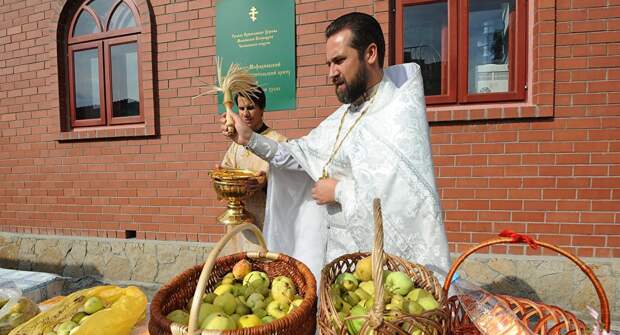 Православные христиане отмечают Яблочный Спас