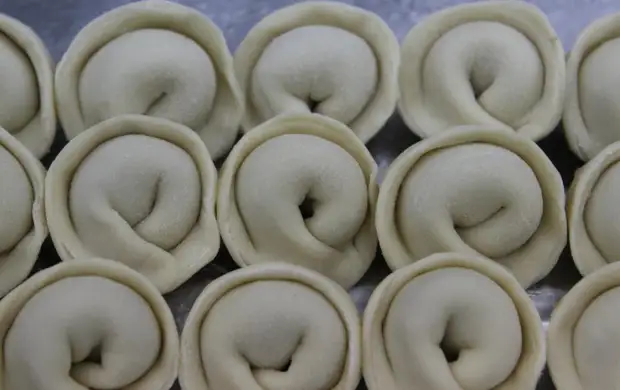 Гадость в тесте: Росконтроль назвал 10 марок пельменей, которые лучше никогда не брать