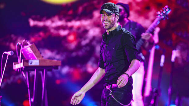 Энрике Иглесиас в ОАЭ — билеты на концерт в Абу-Даби