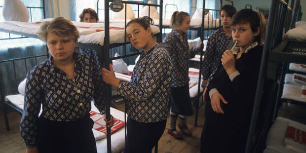 Интервью с Сергеем Соломоновым, сотрудником женской колонии для несовершеннолетних