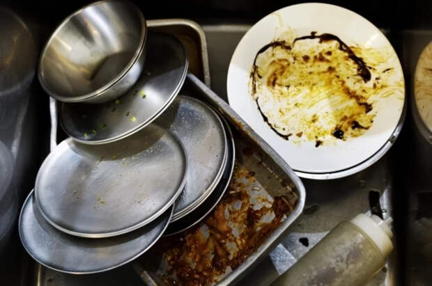 Врач Кондрахин: от общей посуды в офисе можно заразиться гепатитом