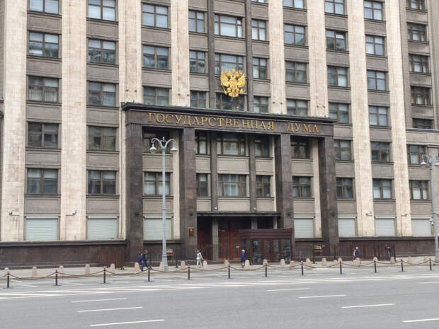 В Госдуме хотят обязать страховщиков взыскивать выплаты с виновников ДТП