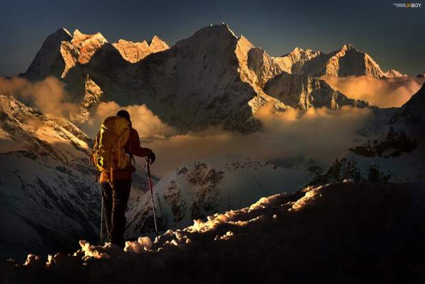 Остановитесь и сделайте глубокий вдох во время восхождения на Кангтегу в Непале.