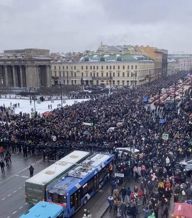 Большая репетиция мелочных людей