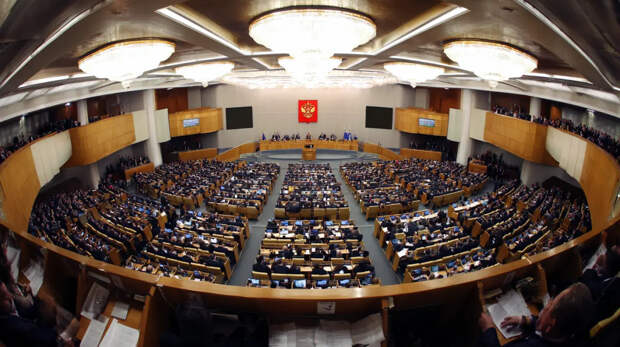 Депутаты вгоняют людей в зависимость. Опасное решение коллег раскритиковал Делягин: "Обоснование потрясающее"