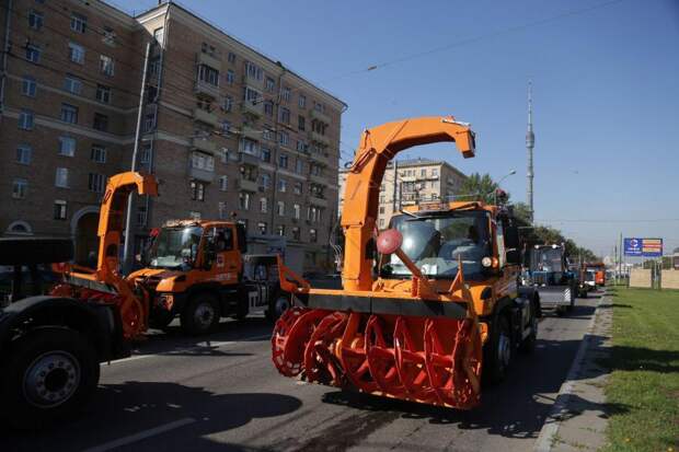 В СВАО впервые прошел парад коммунальной техники Фото из открытых источников
