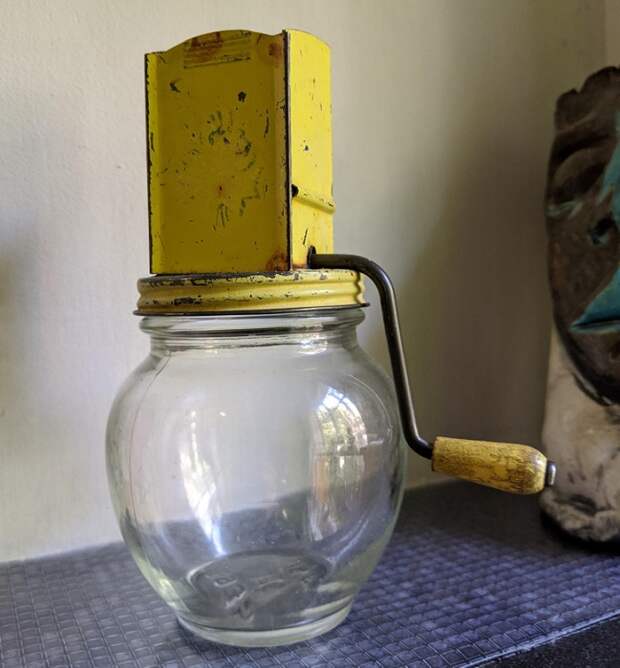 Для орешков была сама мясорубка. /Фото: billionnews.ru Для орешков была сама мясорубка. /Фото: billionnews.ru