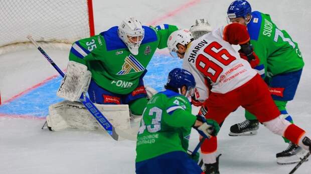 «Автомобилист» уступил «Салавату» в Уфе в третьем матче плей-офф